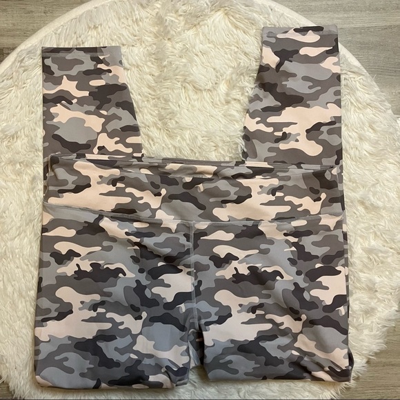 Fabletics Mid Rise Printed Opal Camo Leggings - Picture 2 of 11